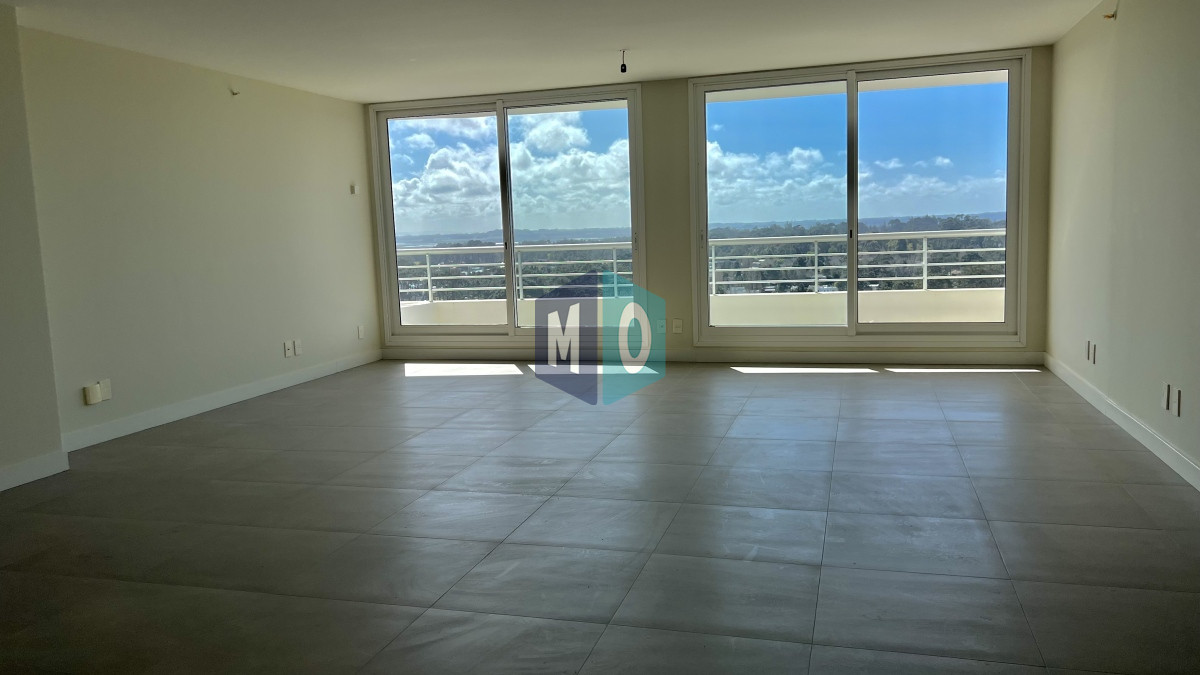 Apartamento ID.972 - Greenlife. 3 Dormitorios con 3 baños. OPORTUNIDAD.