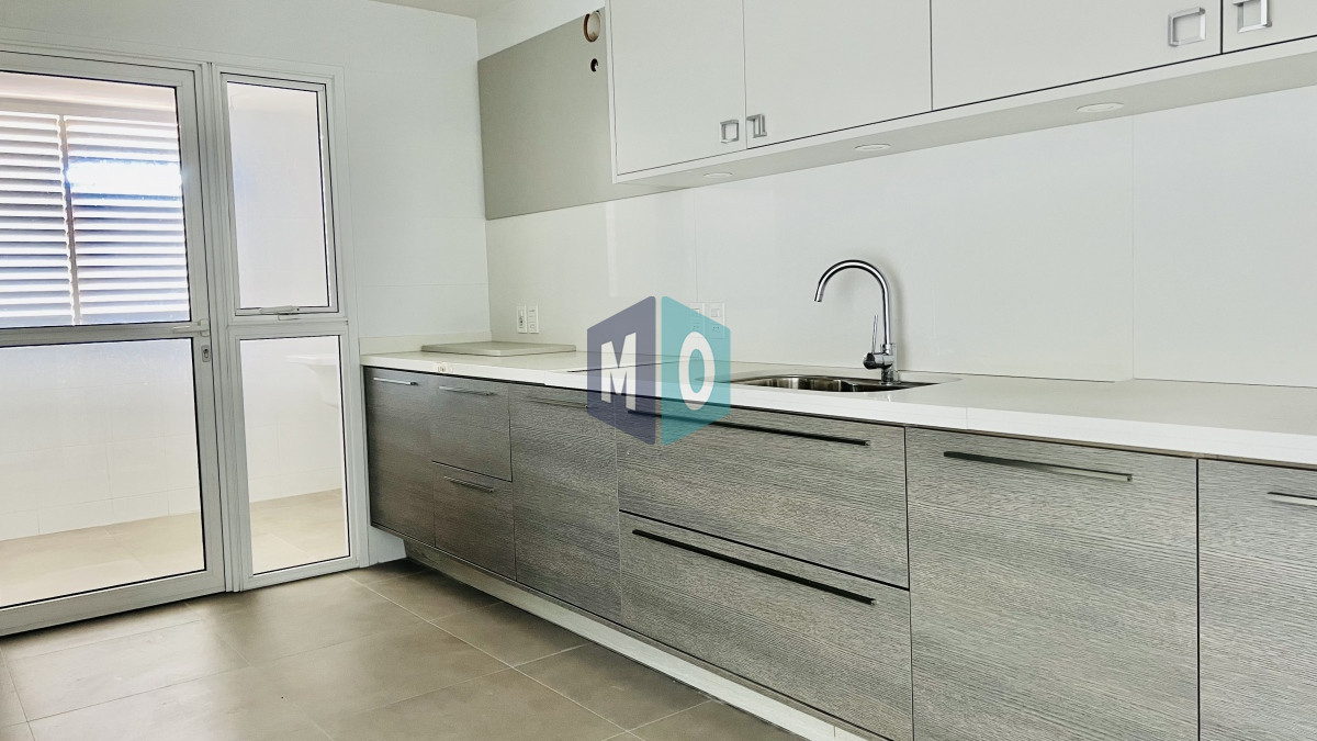 Apartamento ID.970 - Greenlife. 3 Dormitorios con 4 baños. OPORTUNIDAD.