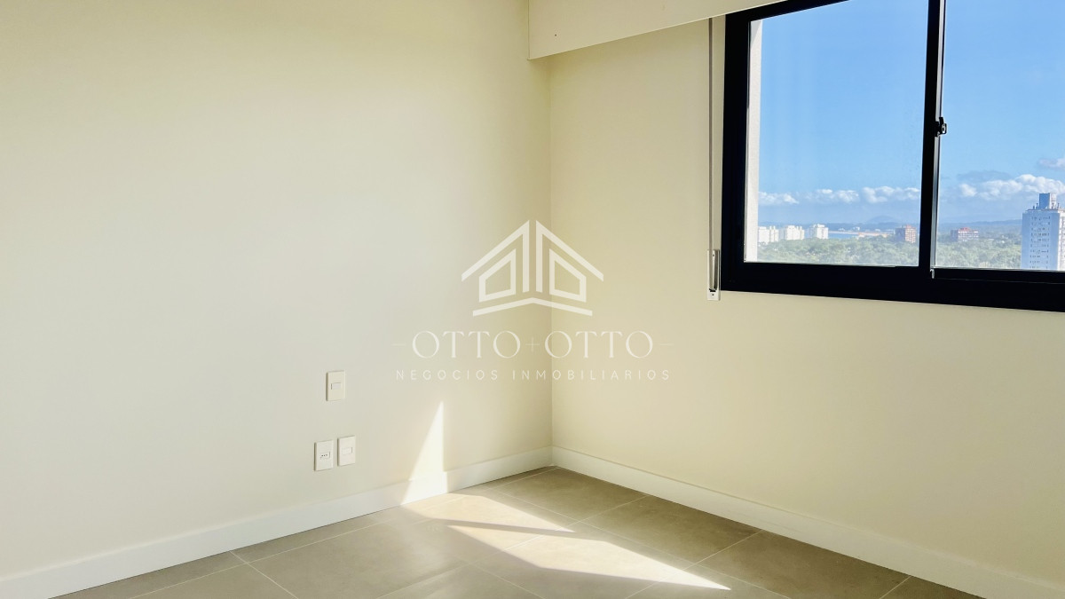 Apartamento ID.28572 - Greenlife. 3 Dormitorios con 3 baños. OPORTUNIDAD.