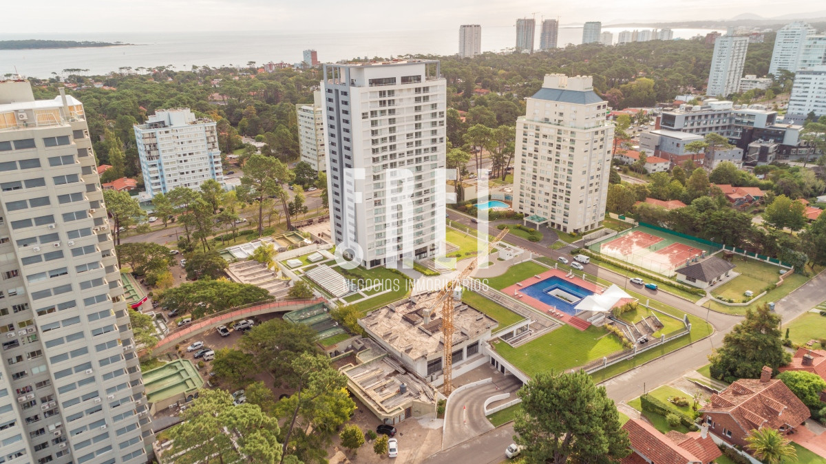 Apartamento ID.149 - Torre Greenlife. 2 dormitorios con 3 baños. OPORTUNIDAD