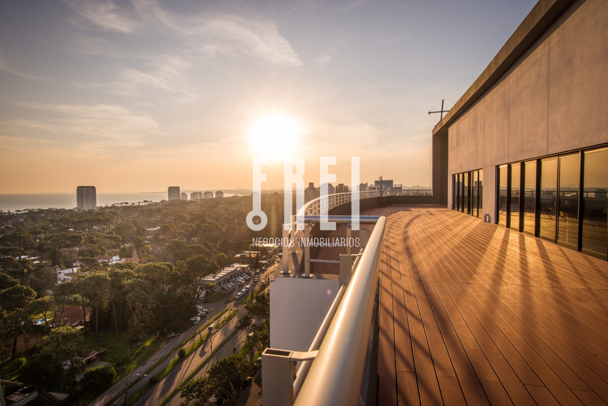 Apartamento ID.149 - Torre Greenlife. 2 dormitorios con 3 baños. OPORTUNIDAD