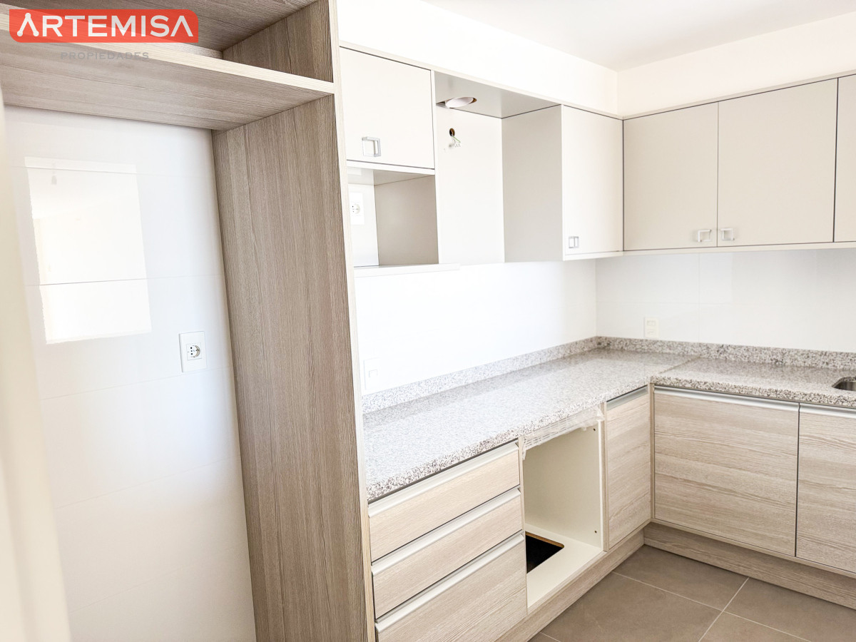 Apartamento ID.824 - Greenlife. 2 Dormitorios con 3 baños. OPORTUNIDAD