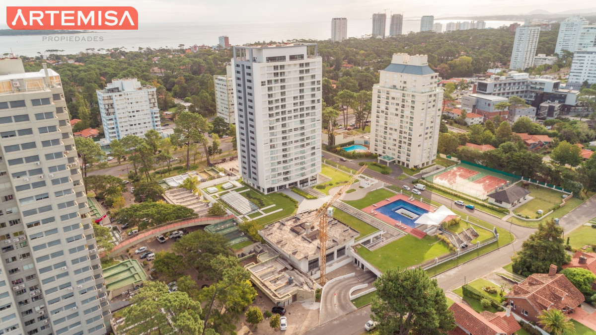 Apartamento ID.824 - Greenlife. 2 Dormitorios con 3 baños. OPORTUNIDAD