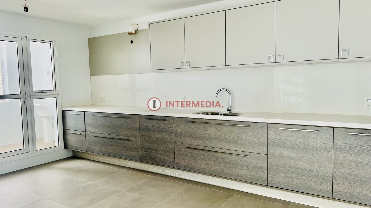 Apartamento ID.411 - Greenlife. 3 Dormitorios con 3 baños. OPORTUNIDAD.