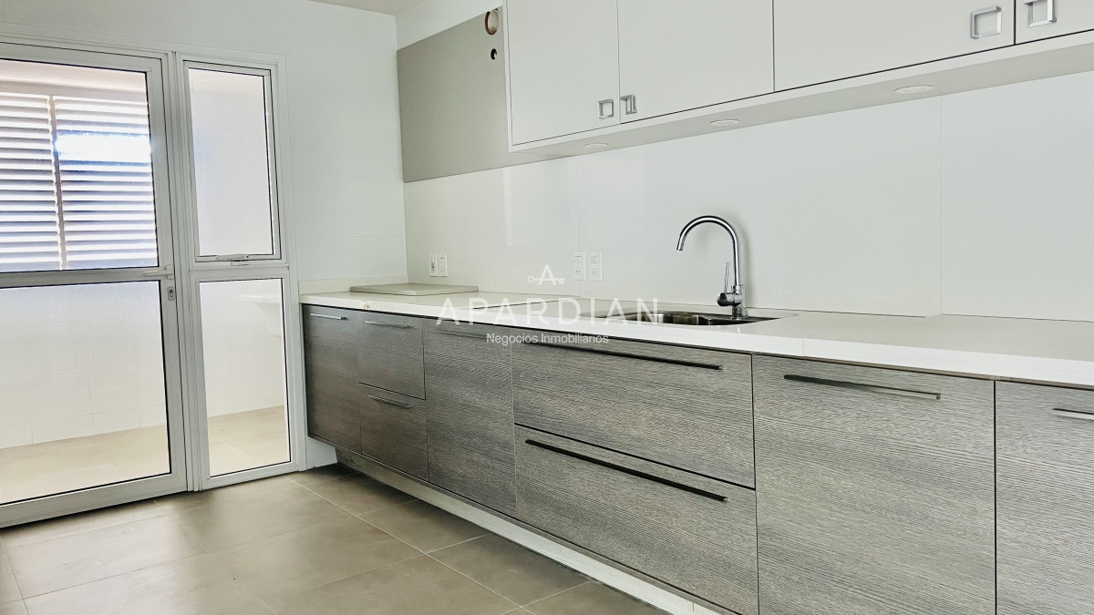 Apartamento ID.21097817 - Greenlife. 3 Dormitorios con 4 baños. OPORTUNIDAD.