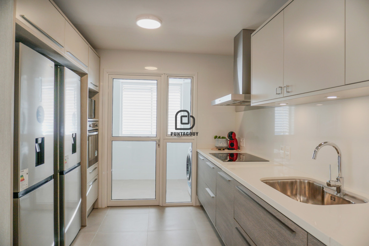 Apartamento ID.1726 - Greenlife. 3 Dormitorios con 4 baños. OPORTUNIDAD.