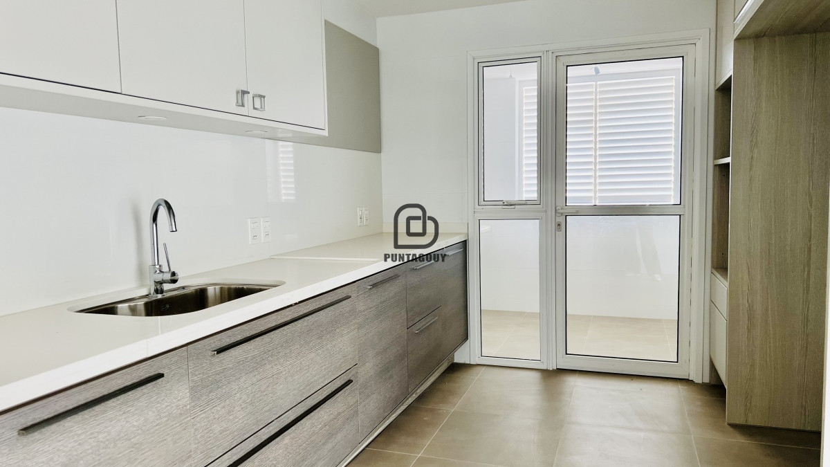 Apartamento ID.1699 - Greenlife. 3 Dormitorios con 4 baños. OPORTUNIDAD.