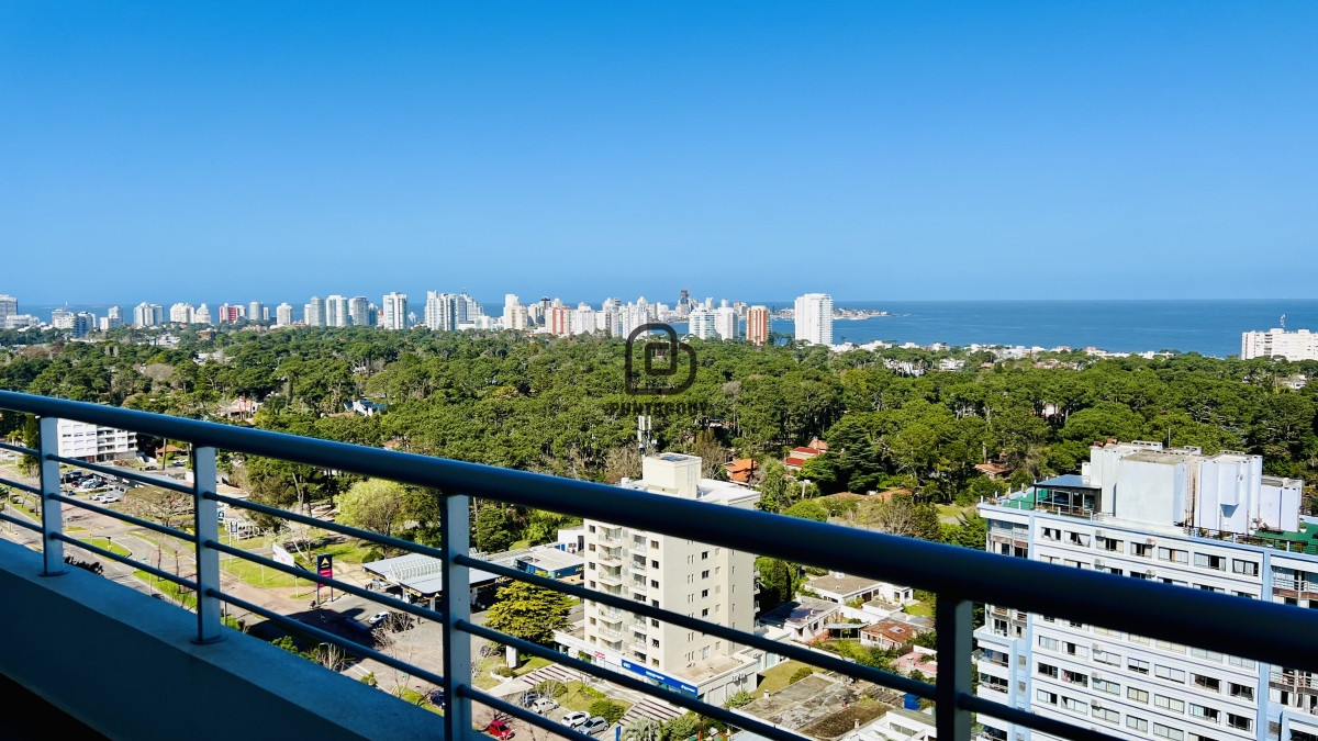 Apartamento ID.1726 - Greenlife. 3 Dormitorios con 4 baños. OPORTUNIDAD.
