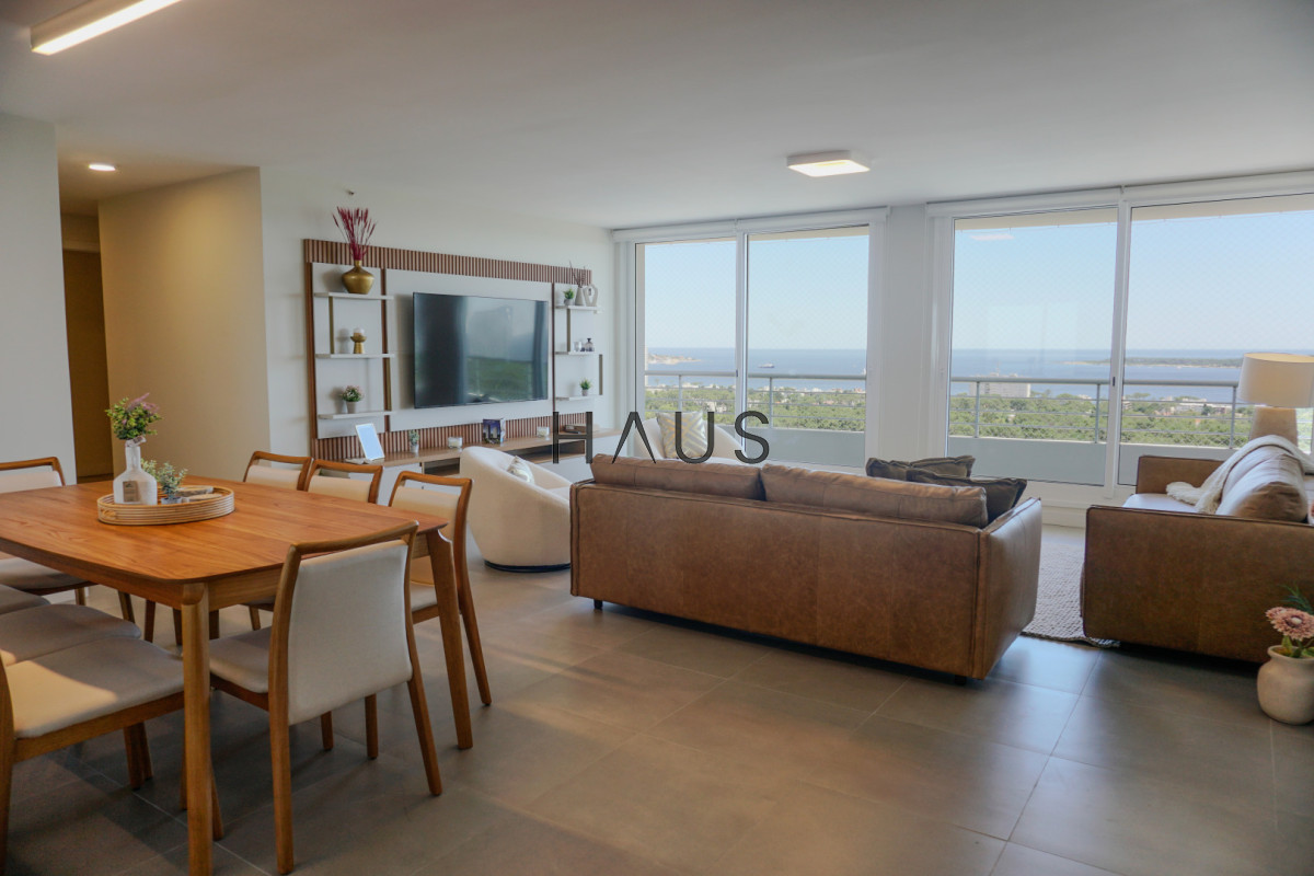 Apartamento ID.43 - Greenlife. 3 Dormitorios con 4 baños. OPORTUNIDAD.