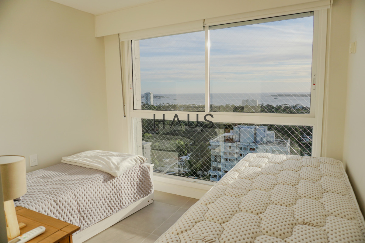 Apartamento ID.43 - Greenlife. 3 Dormitorios con 4 baños. OPORTUNIDAD.