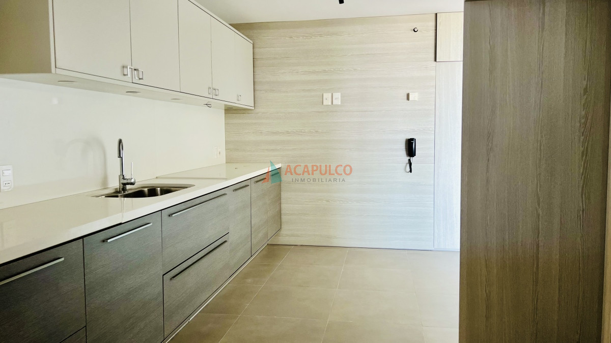 Apartamento Ref.4725/VENTA-APARTAMENTO-por-Ave.-Roosevelt---Punta-del-Este - VENTA APARTAMENTO por Ave. Roosevelt - Punta del Este