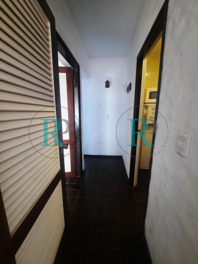 Apartamento ID.2507 - Punta del Este. 1 dormitorio y medio. Vista al mar