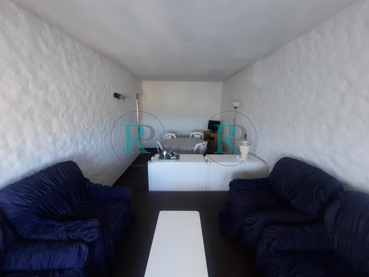 Apartamento ID.2507 - Punta del Este. 1 dormitorio y medio. Vista al mar
