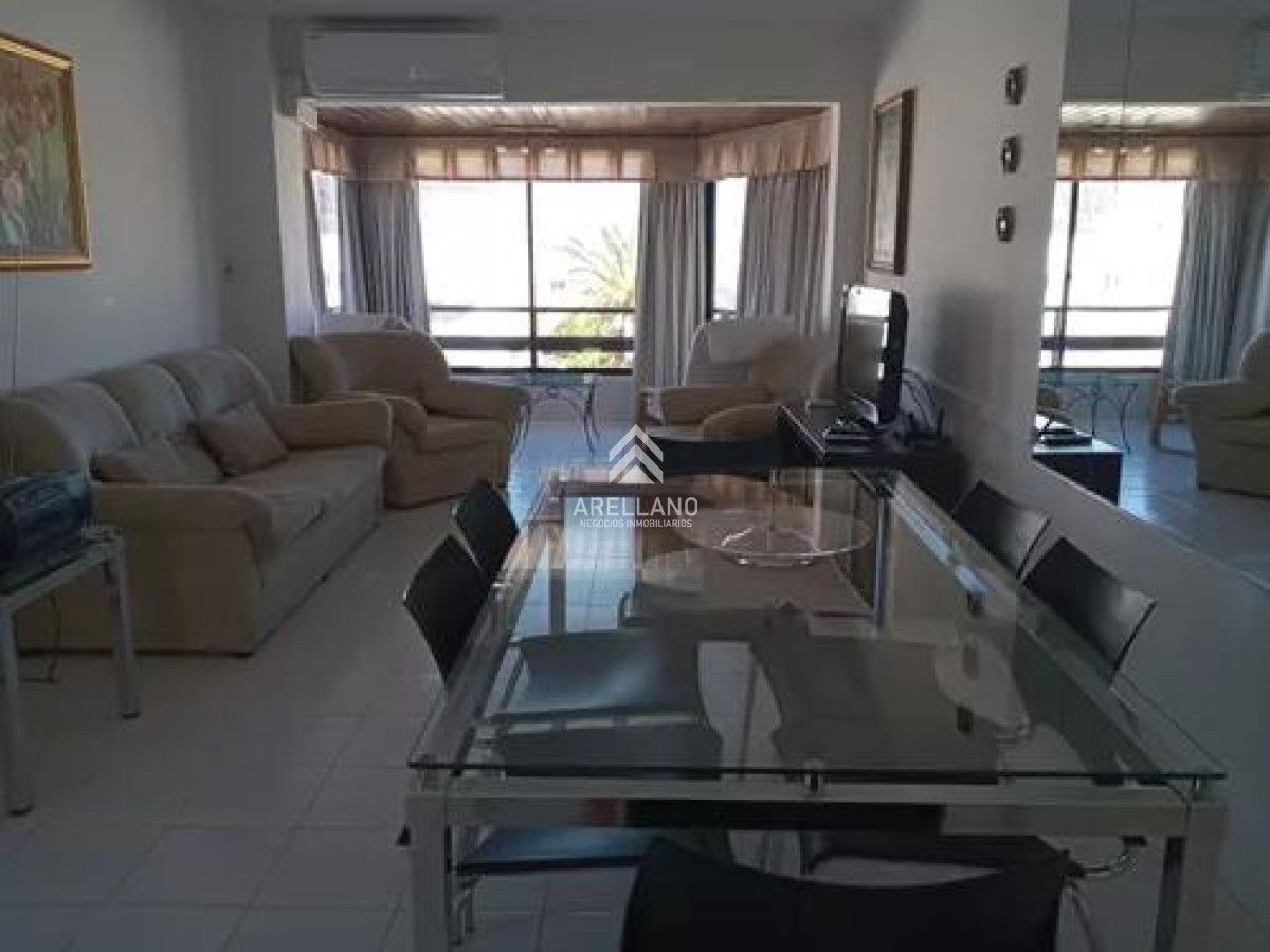 Apartamento ID.4464 - Venta apartamento 3 dormitorios 