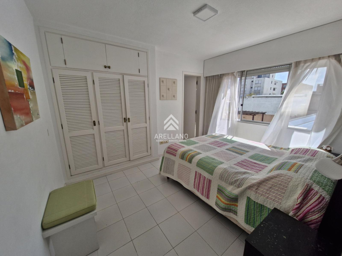 Apartamento ID.4464 - Venta apartamento 3 dormitorios 