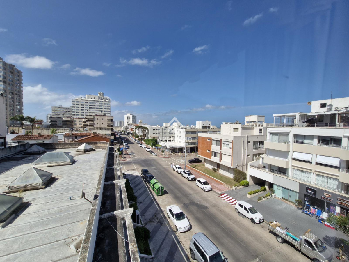 Apartamento ID.4464 - Venta apartamento 3 dormitorios 