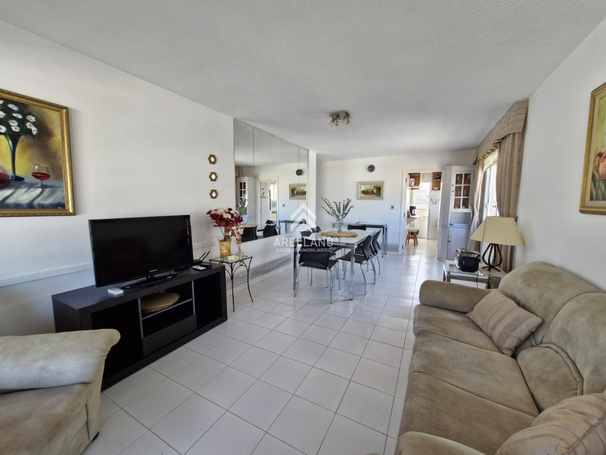 Apartamento ID.4464 - Venta apartamento 3 dormitorios 