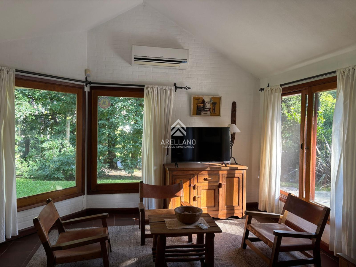 Casa ID.5318 - Casa de 3 dormitorios en pinares