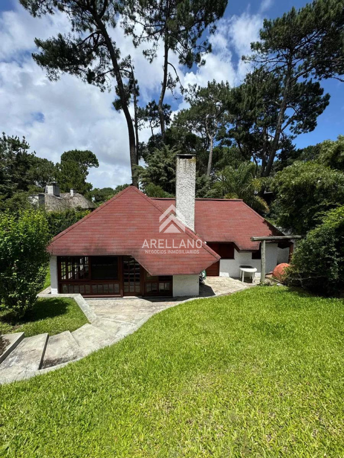 Casa ID.5318 - Casa de 3 dormitorios en pinares