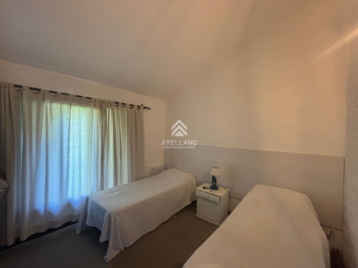 Casa ID.5318 - Casa de 3 dormitorios en pinares