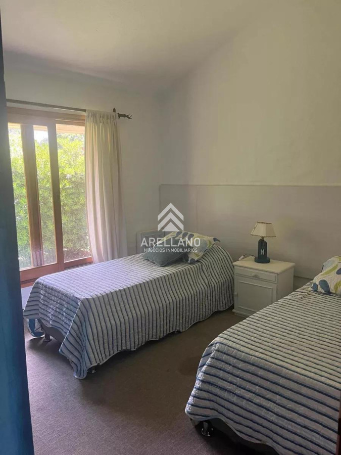 Casa ID.5318 - Casa de 3 dormitorios en pinares