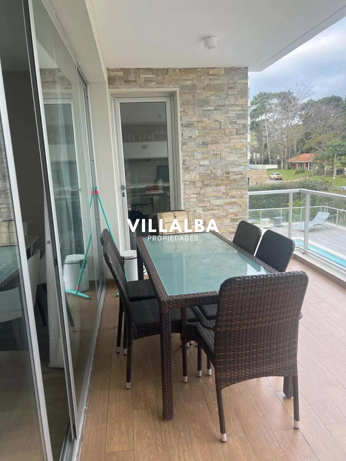 Apartamento ID.3334 - Apartamento - Venta. Cantegril 2 dormitorios y cochera