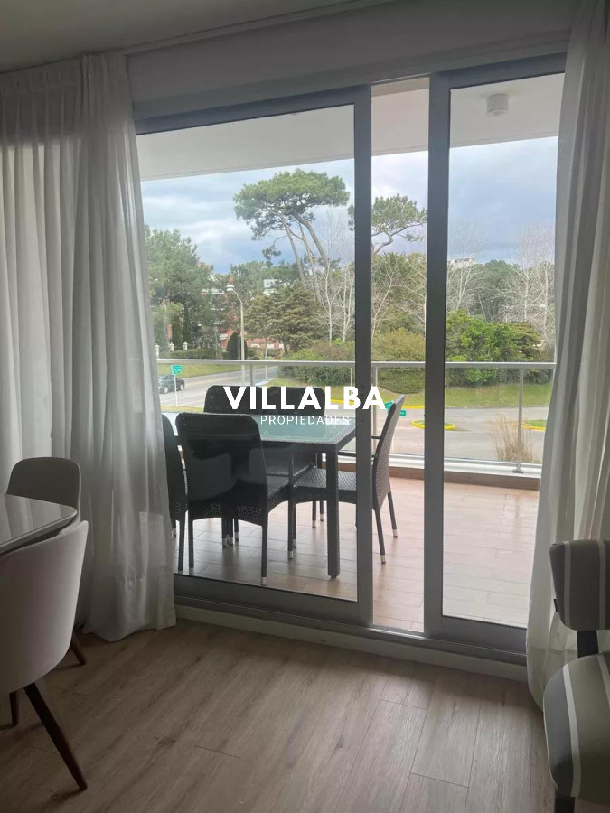 Apartamento ID.3334 - Apartamento - Venta. Cantegril 2 dormitorios y cochera