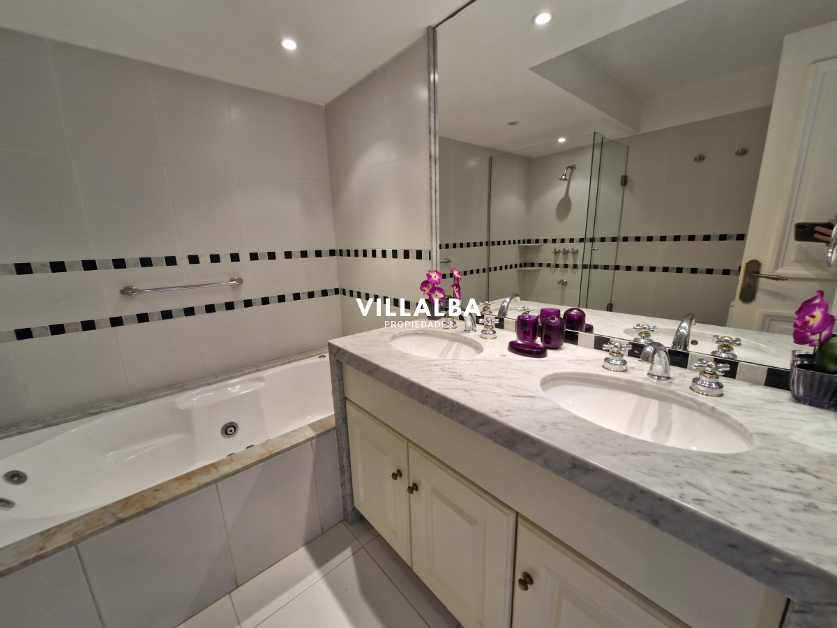 Apartamento ID.3989 - Apartamento en Punta del Este. Parada 32 de Playa Brava