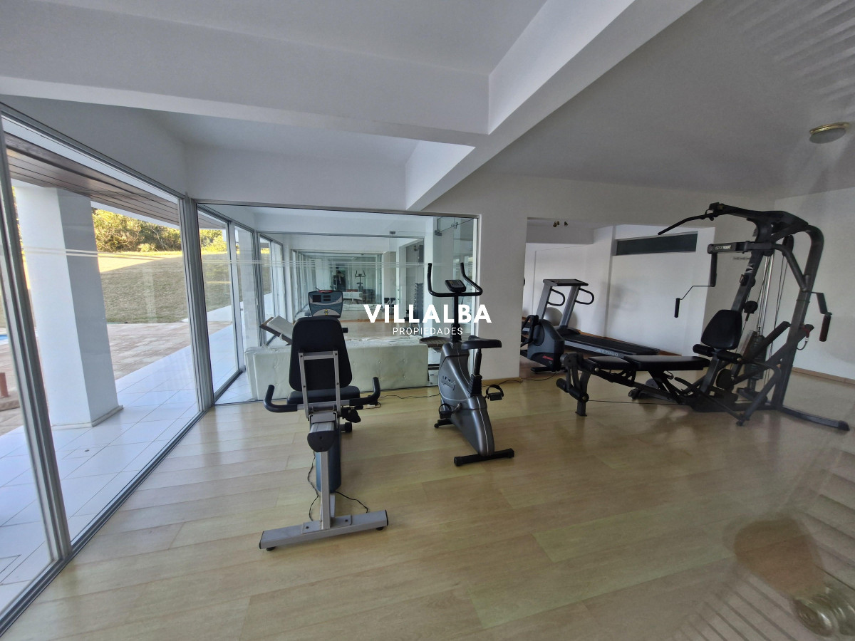 Apartamento ID.3989 - Apartamento en Punta del Este. Parada 32 de Playa Brava