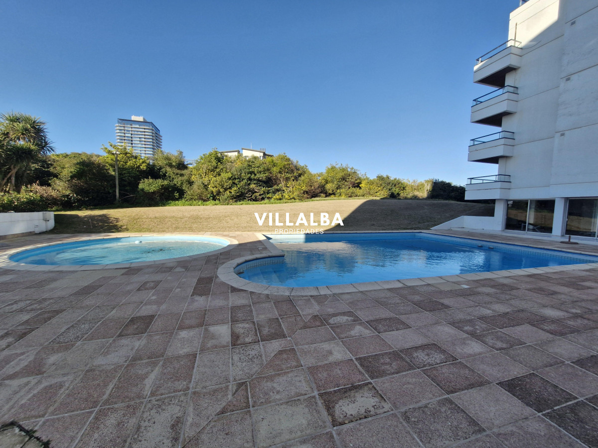 Apartamento ID.3989 - Apartamento en Punta del Este. Parada 32 de Playa Brava