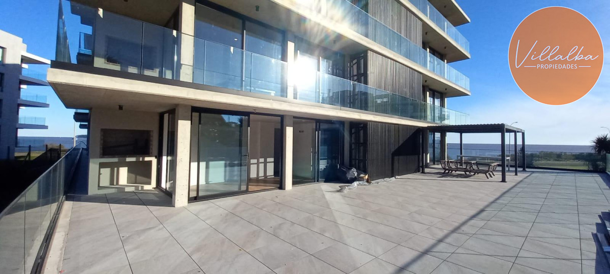 Apartamento ID.3346 - Apartamento en Punta del Este - Mansa Wave 2 dormitorios con patio de 85 m2
