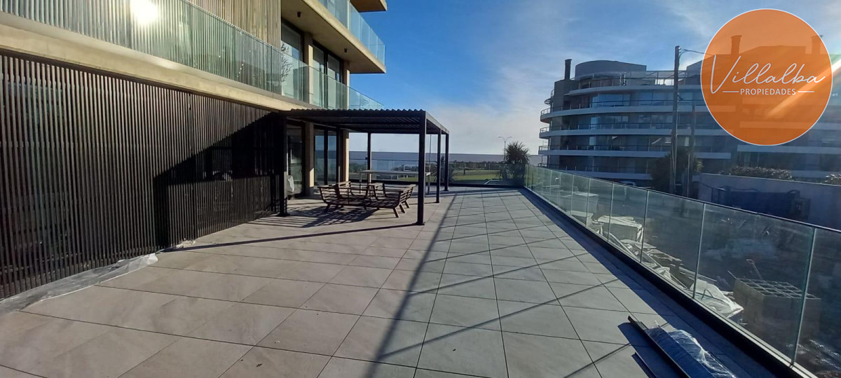 Apartamento ID.3346 - Apartamento en Punta del Este - Mansa Wave 2 dormitorios con patio de 85 m2