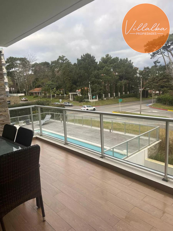 Apartamento ID.3334 - Apartamento - Venta. Cantegril 2 dormitorios y cochera