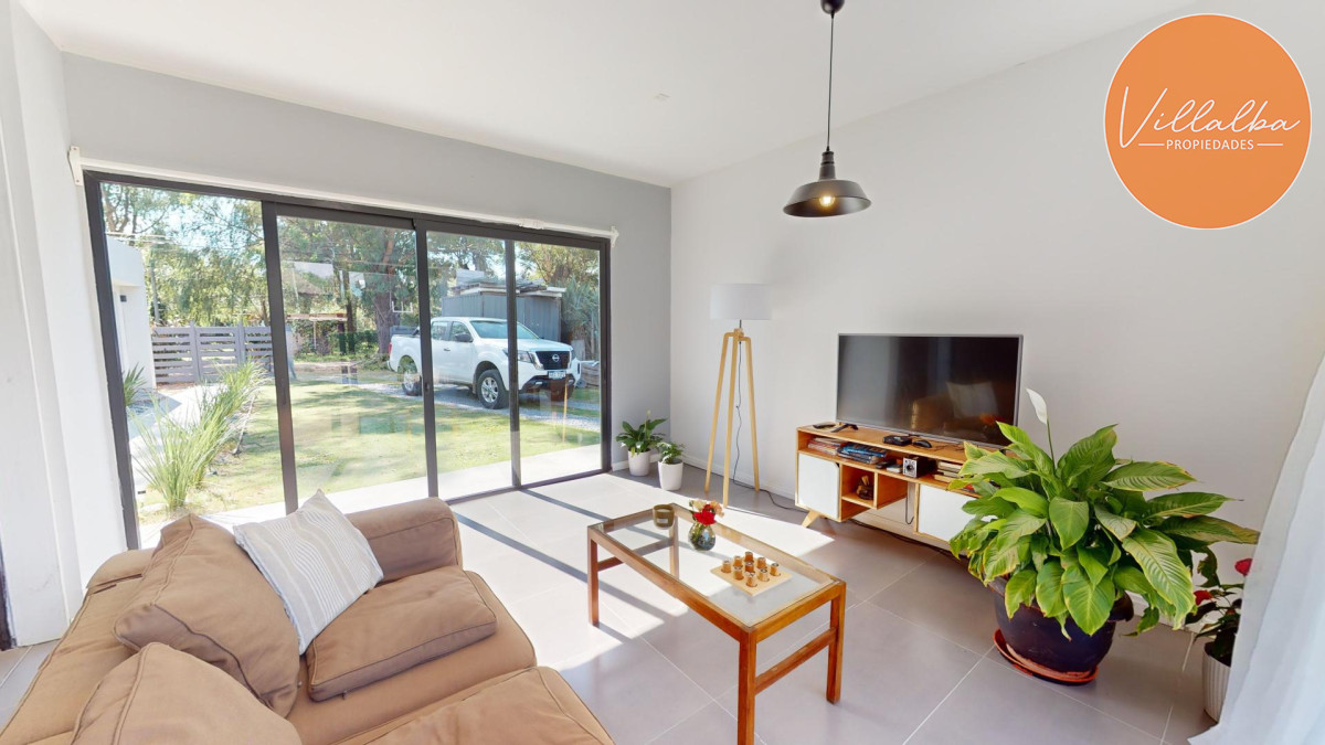 Apartamento ID.3308 - Casa en La Barra. A estrenar. 3 dormitorios y 2 baños