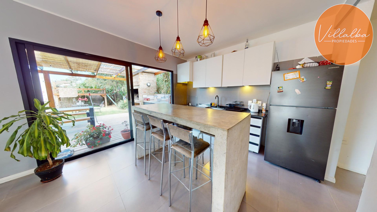 Apartamento ID.3308 - Casa en La Barra. A estrenar. 3 dormitorios y 2 baños