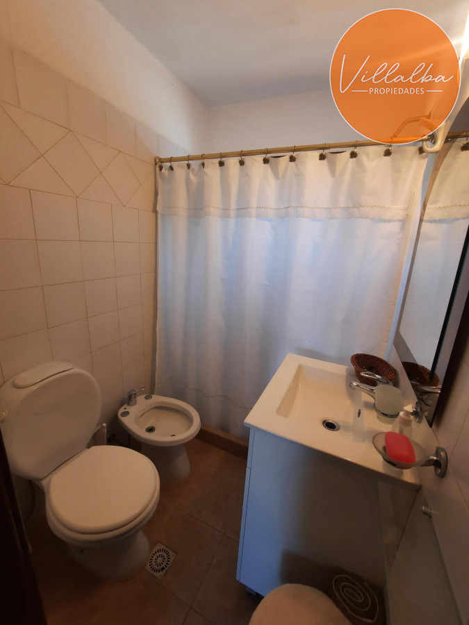 Apartamento ID.3260 - Casa en Pinares. 3 dormitorios, piscina y 1000 m2 de terreno