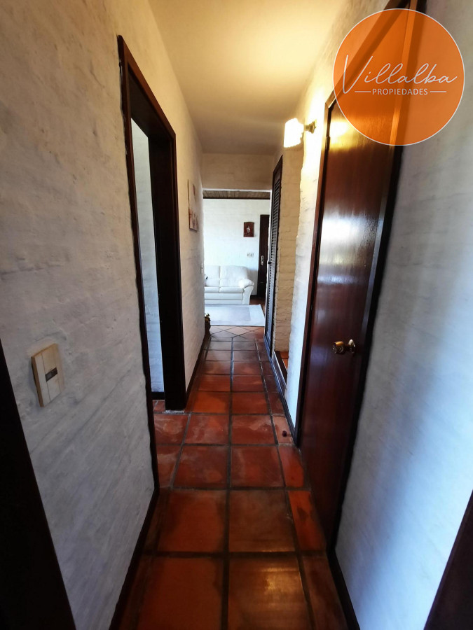 Apartamento ID.3260 - Casa en Pinares. 3 dormitorios, piscina y 1000 m2 de terreno