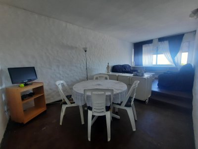 Apartamento 1 dormitorio y medio frente al mar Playa Brava Punta del Este