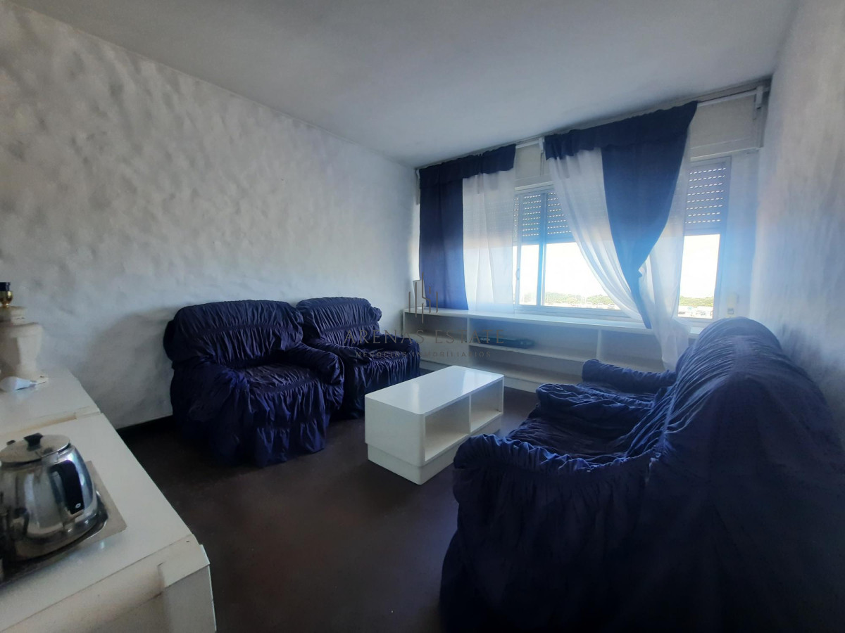 Apartamento ID.3753 - Apartamento - Punta del Este. 1 dormitorio y medio. Vista al mar