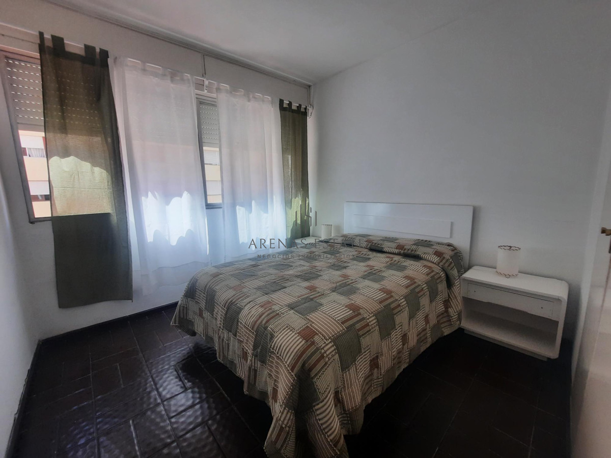 Apartamento ID.3753 - Apartamento - Punta del Este. 1 dormitorio y medio. Vista al mar