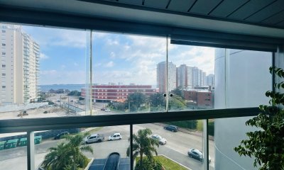 Vendo apartamento 2 dormitorios en Playa Mansa, Punta del Este