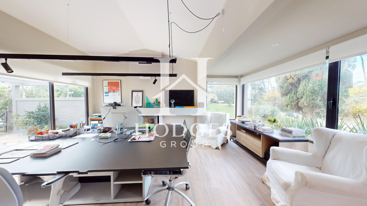 Casa ID.207 - Casa en Punta del Este. 3 dormitorios y garaje. Reciclada