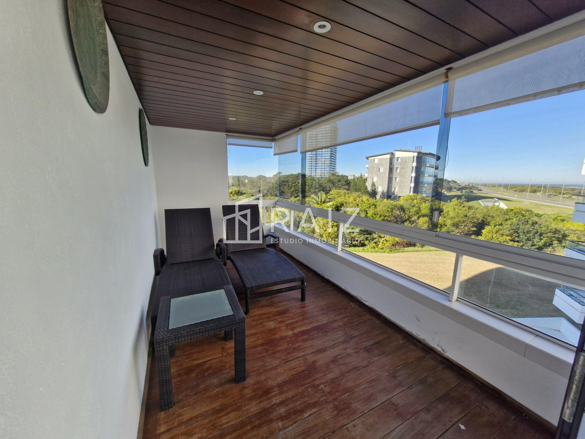 Apartamento ID.11363 - VENTA APARTAMENTO 4 DORMITORIOS PLAYA BRAVA