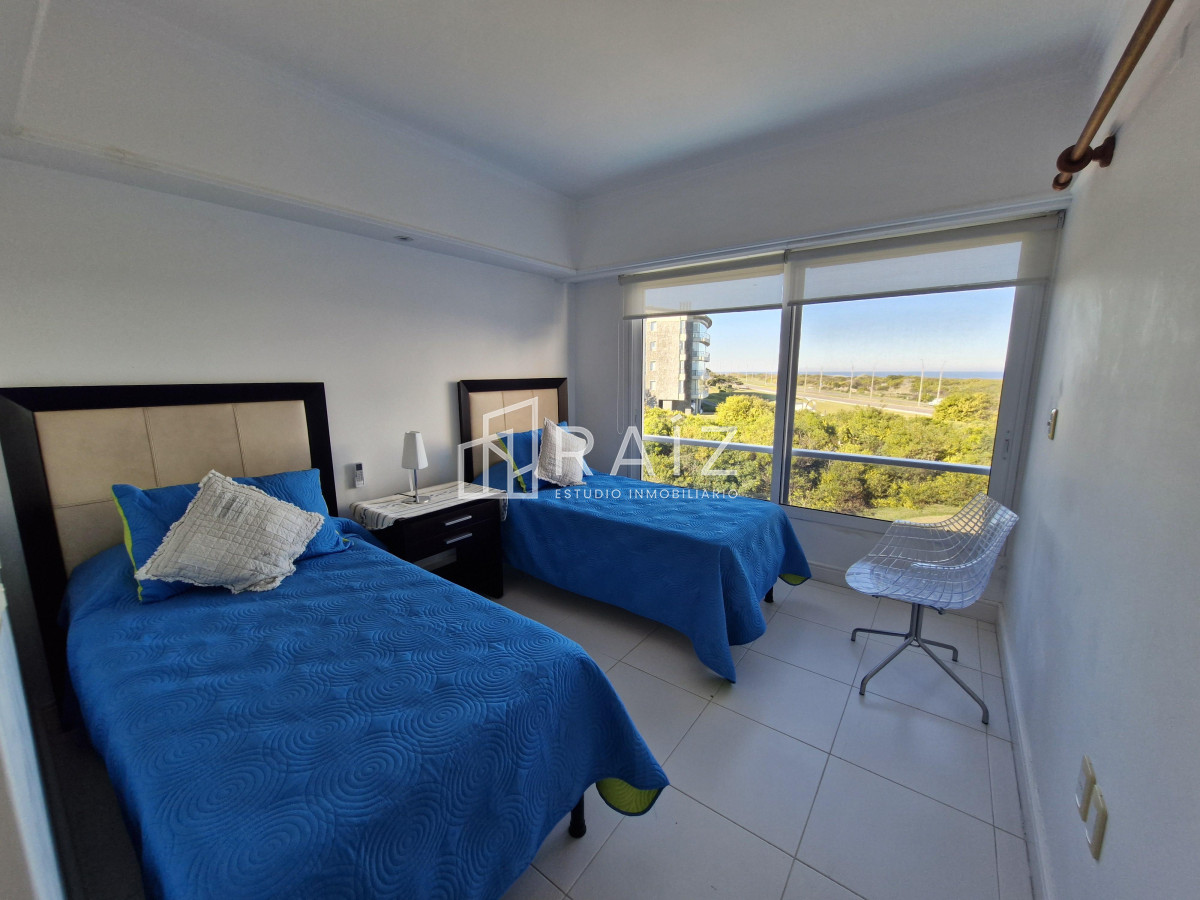Apartamento ID.11363 - VENTA APARTAMENTO 4 DORMITORIOS PLAYA BRAVA