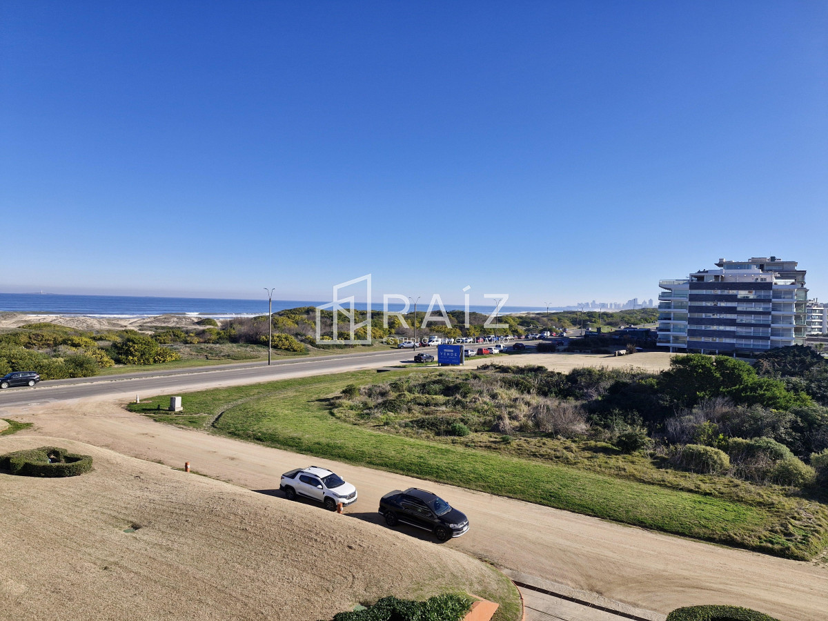 Apartamento ID.11363 - VENTA APARTAMENTO 4 DORMITORIOS PLAYA BRAVA
