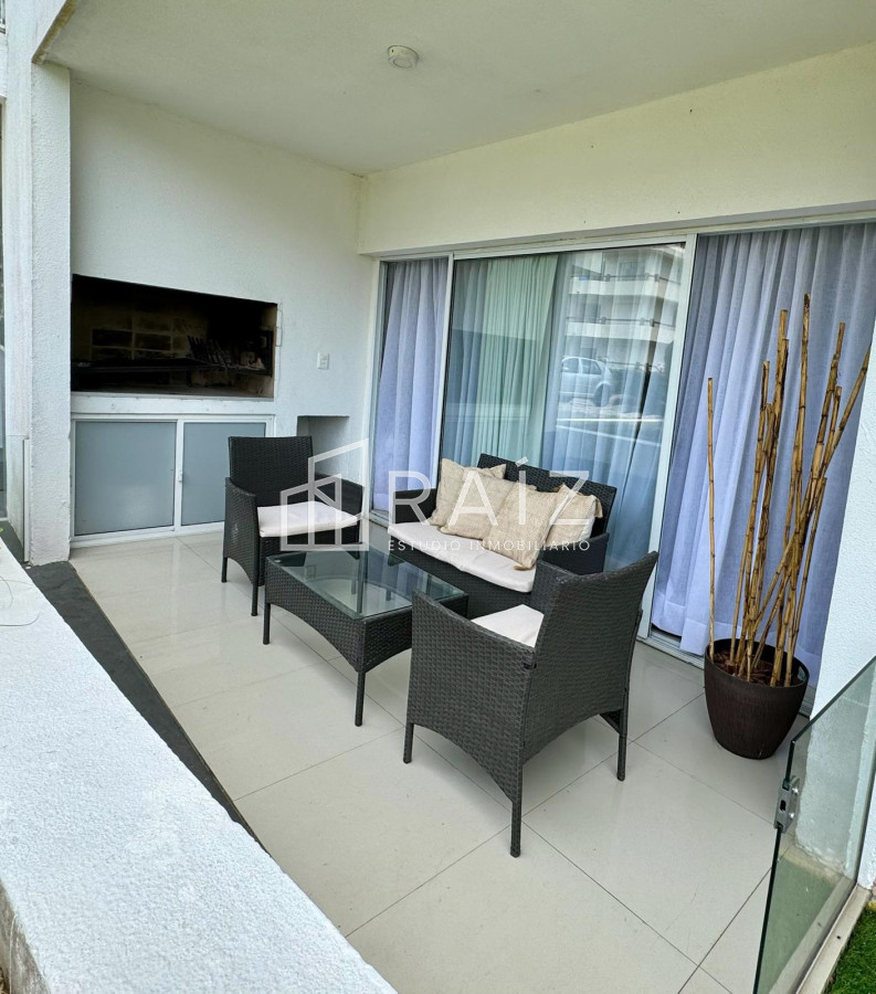 Apartamento ID.10576 - Apartamento - Punta del Este. 1 dormitorio. Parrillero y garaje