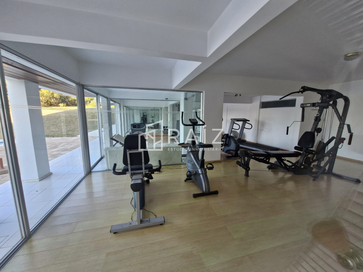 Apartamento ID.11363 - VENTA APARTAMENTO 4 DORMITORIOS PLAYA BRAVA