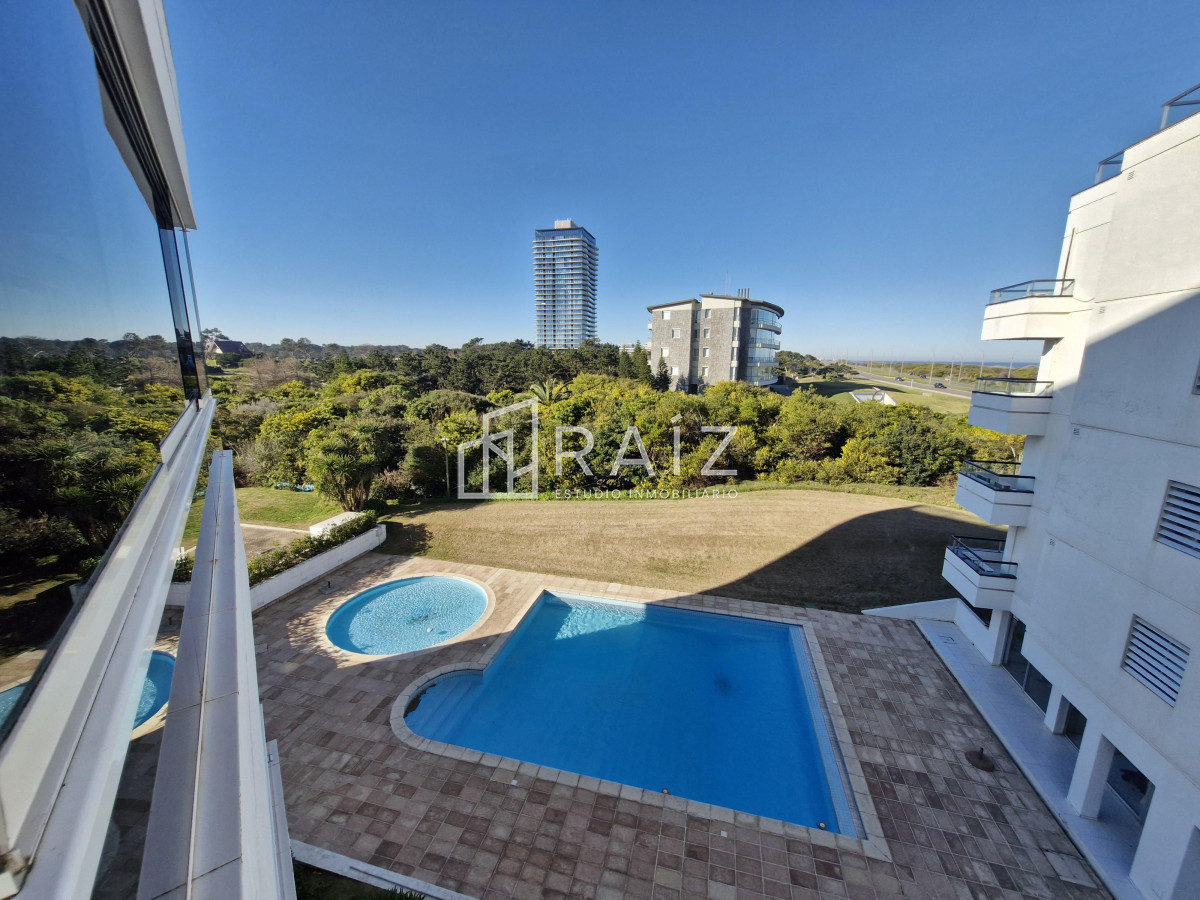 Apartamento ID.11363 - VENTA APARTAMENTO 4 DORMITORIOS PLAYA BRAVA