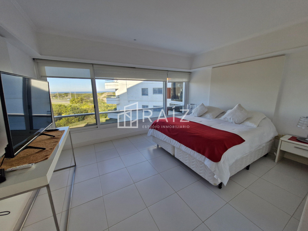 Apartamento ID.11363 - VENTA APARTAMENTO 4 DORMITORIOS PLAYA BRAVA