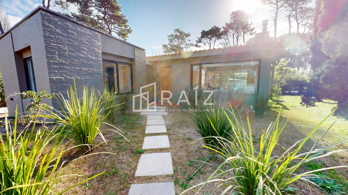 Casa ID.11711 - VENTA CASA 3 DORMITORIOS RECICLADA PUNTA DEL ESTE